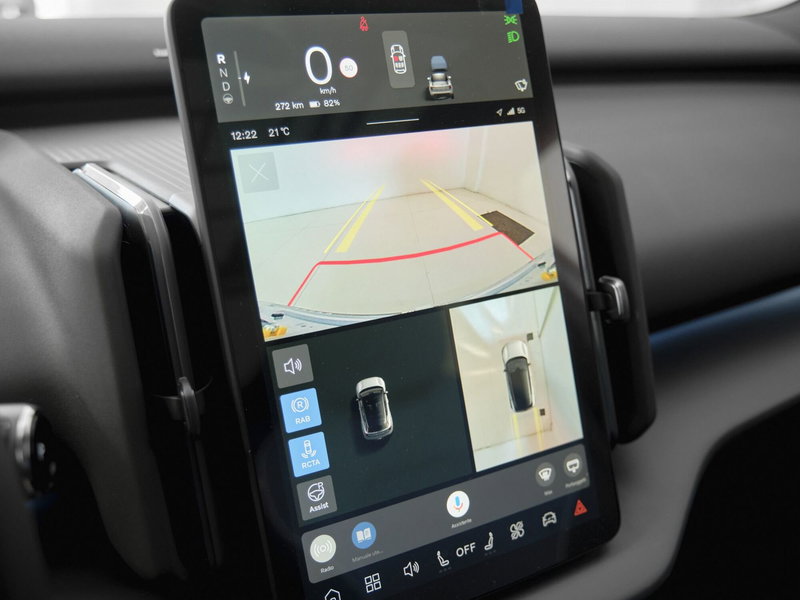 Volvo EX30 Cross Country nuova a Prato (15)