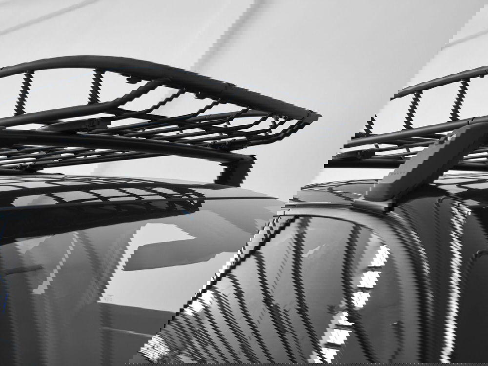 Volvo EX30 Cross Country nuova a Prato (6)