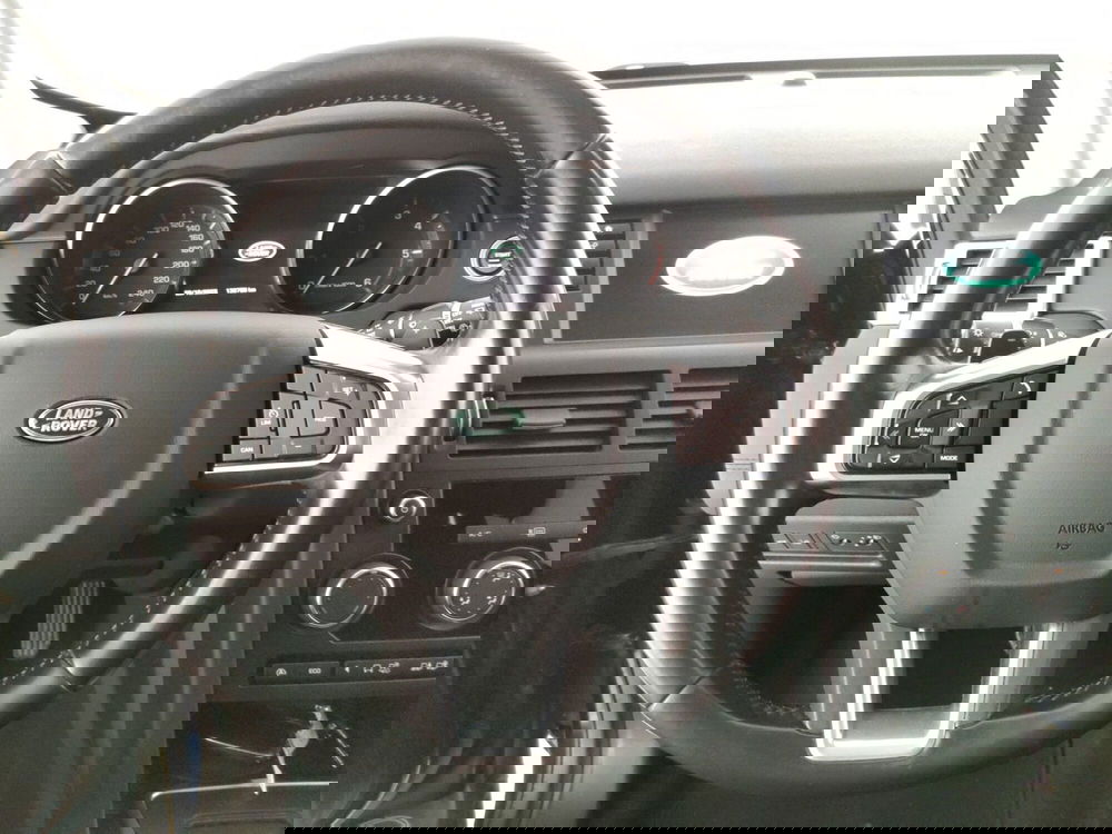 Land Rover Discovery Sport usata a Napoli (16)