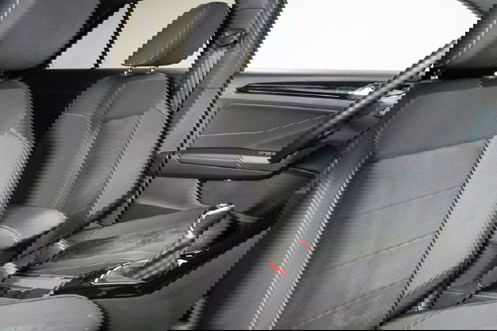 Volkswagen T-Roc usata a Varese (11)