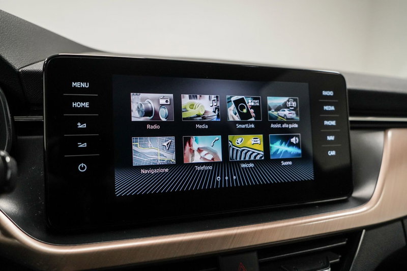 Skoda Kamiq usata a Varese (15)