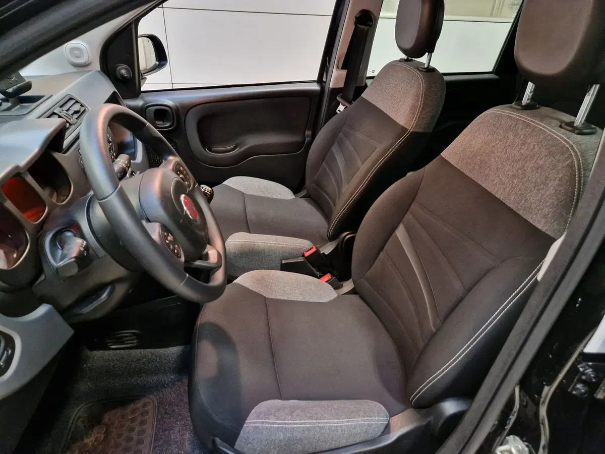 Fiat Panda Cross usata a Varese (7)