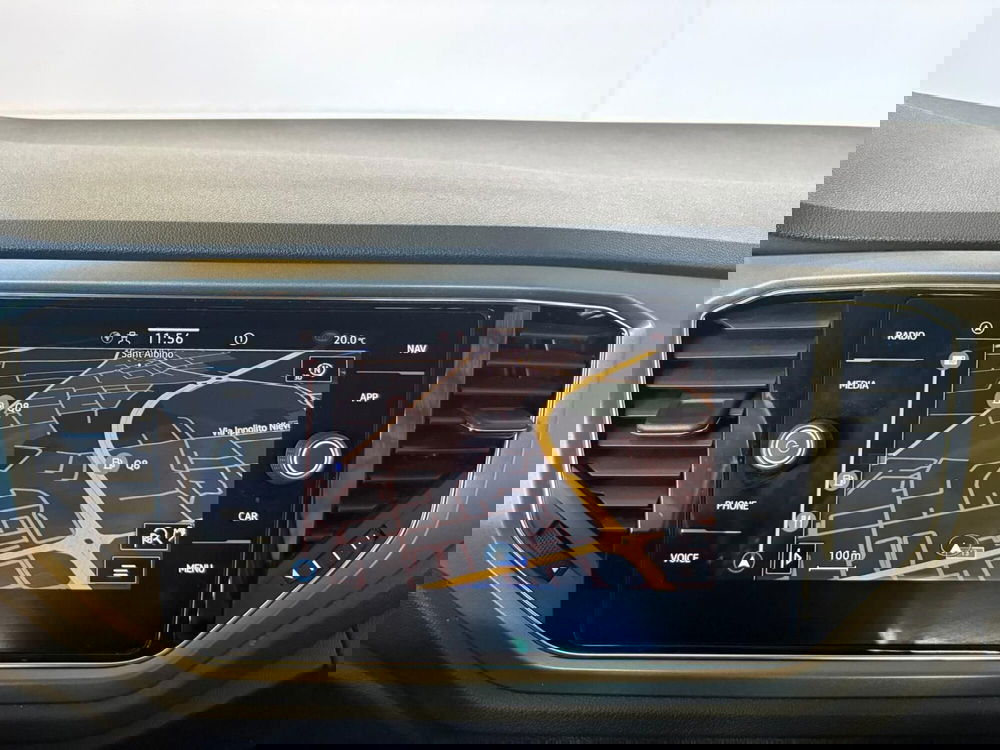 Volkswagen T-Roc usata a Monza e Brianza (11)