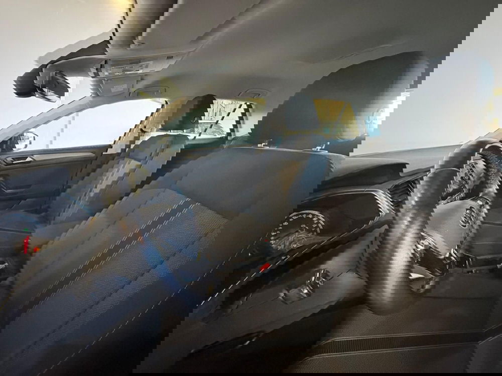 Volkswagen T-Roc usata a Monza e Brianza (13)