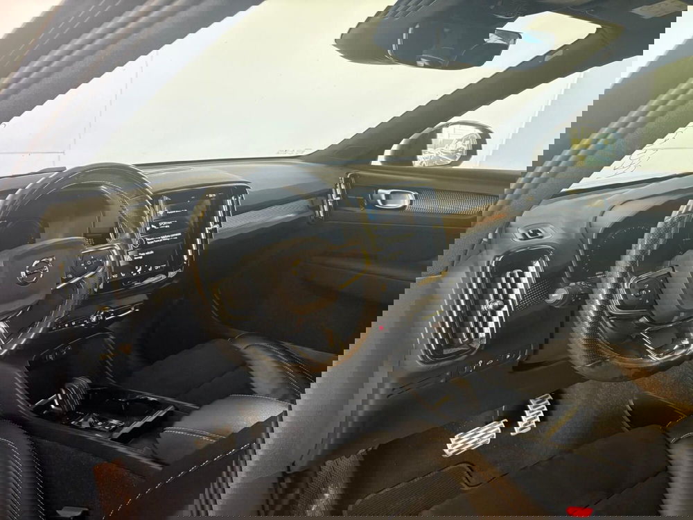 Volvo XC40 usata a Monza e Brianza (11)