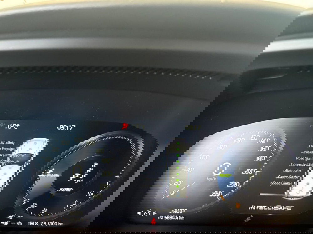 Volvo XC40 usata a Monza e Brianza (7)