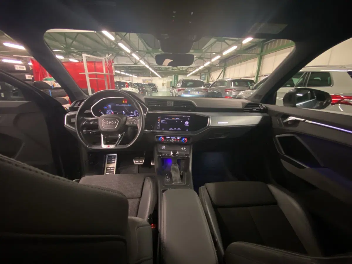 Audi Q3 Sportback usata a Reggio Calabria (15)