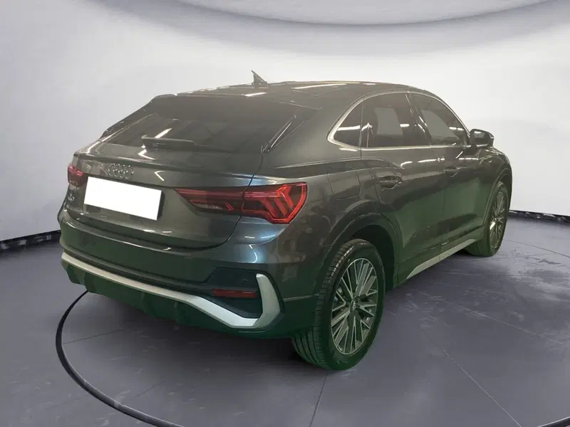 Audi Q3 Sportback usata a Reggio Calabria (3)