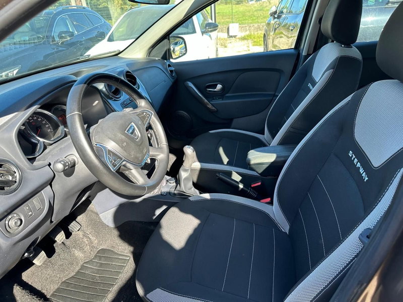 Dacia Sandero usata a Frosinone (6)