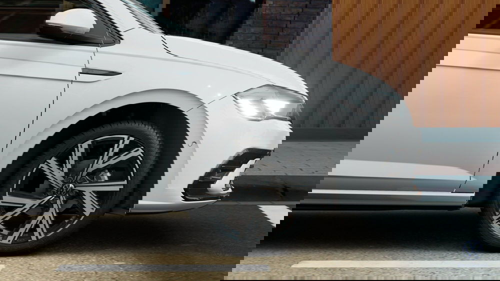 Volkswagen Polo nuova a Catanzaro (6)
