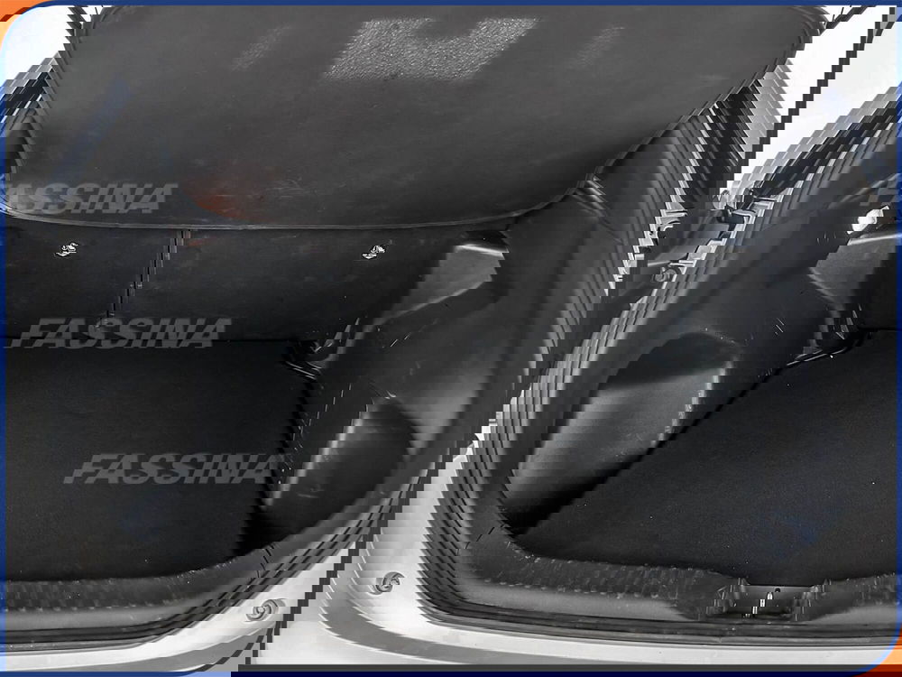 Toyota Yaris Cross usata a Milano (11)