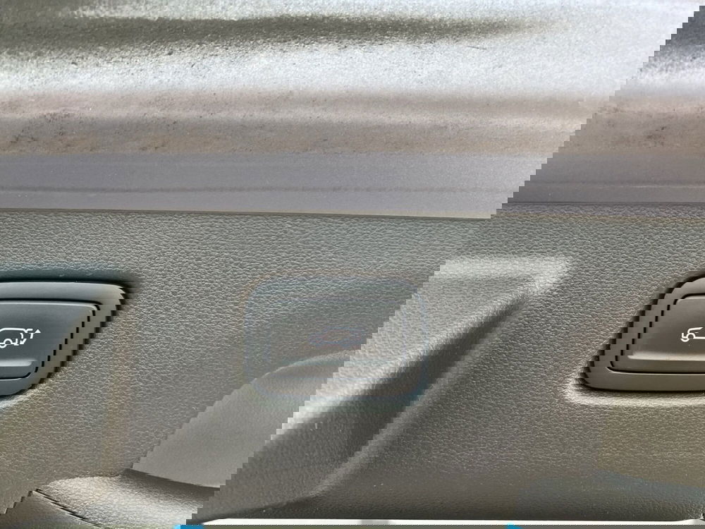 Hyundai Kona usata a Lodi (10)