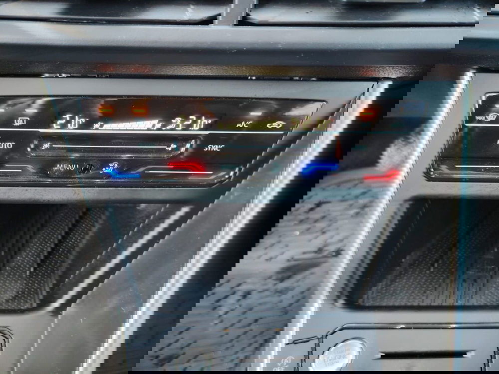 Volkswagen Taigo usata a Massa-Carrara (12)