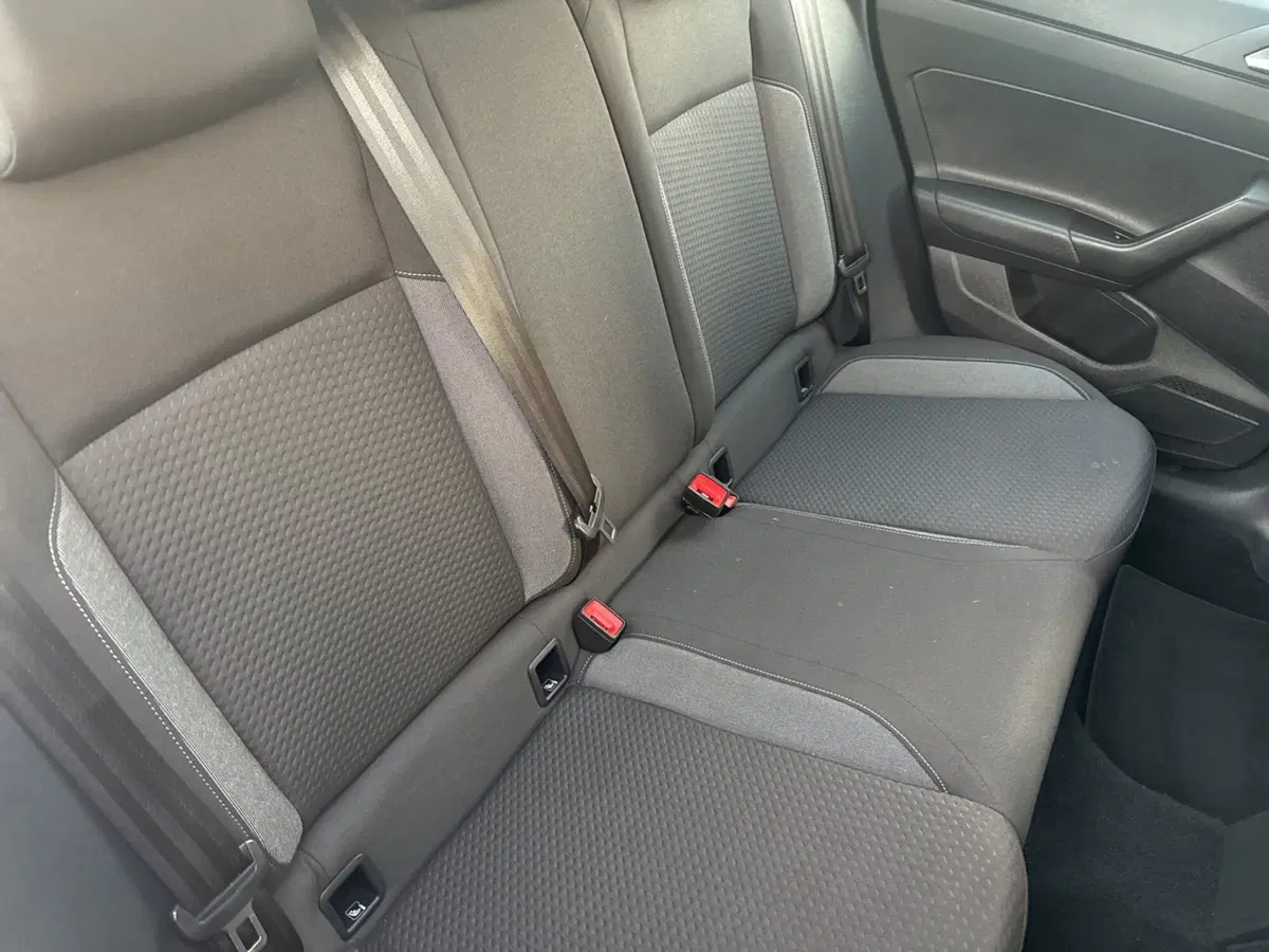 Volkswagen Taigo usata a Terni (12)