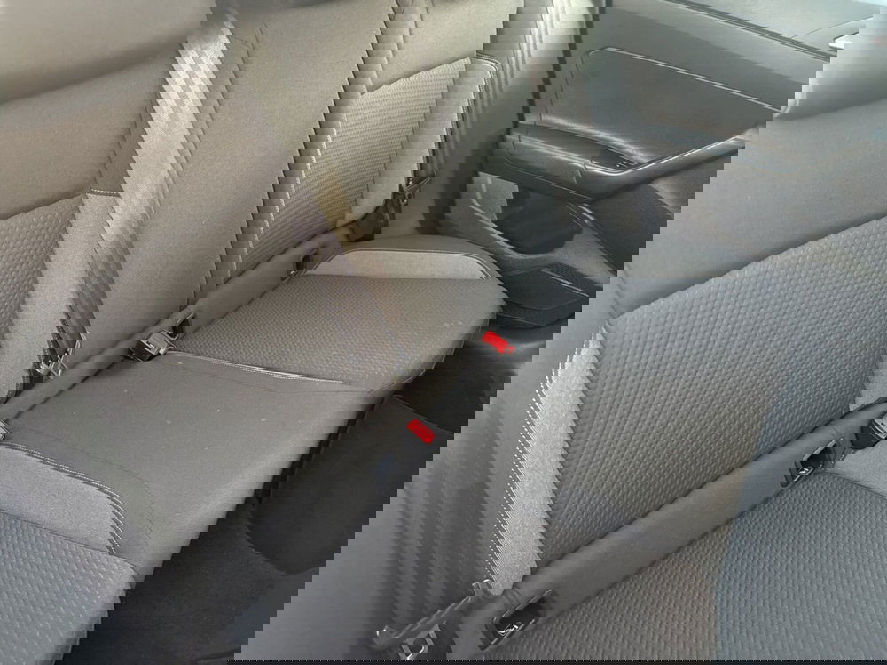 Volkswagen Taigo usata a Terni (12)