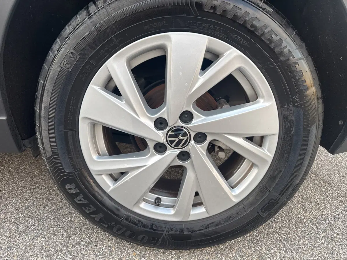 Volkswagen Taigo usata a Terni (6)