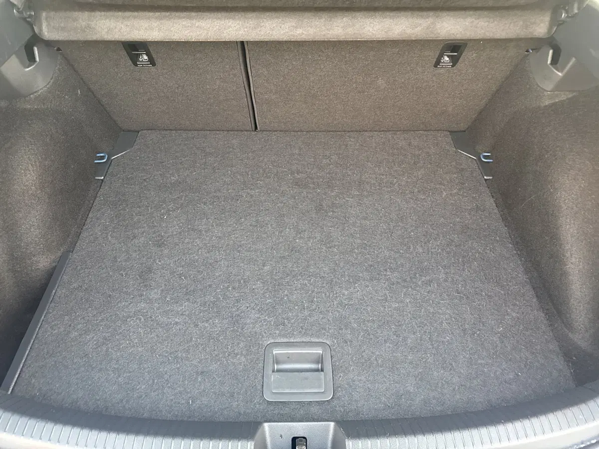 Volkswagen Taigo usata a Terni (9)