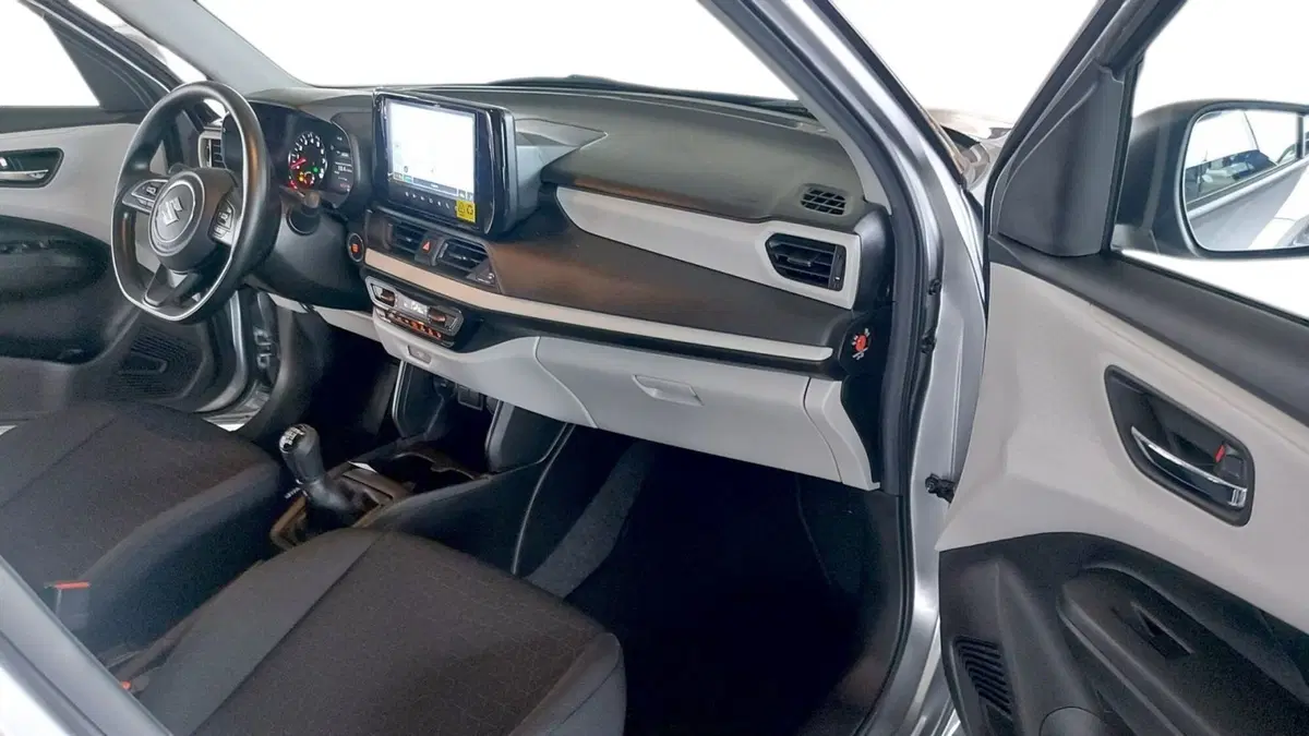 Suzuki Swift nuova a Milano (6)