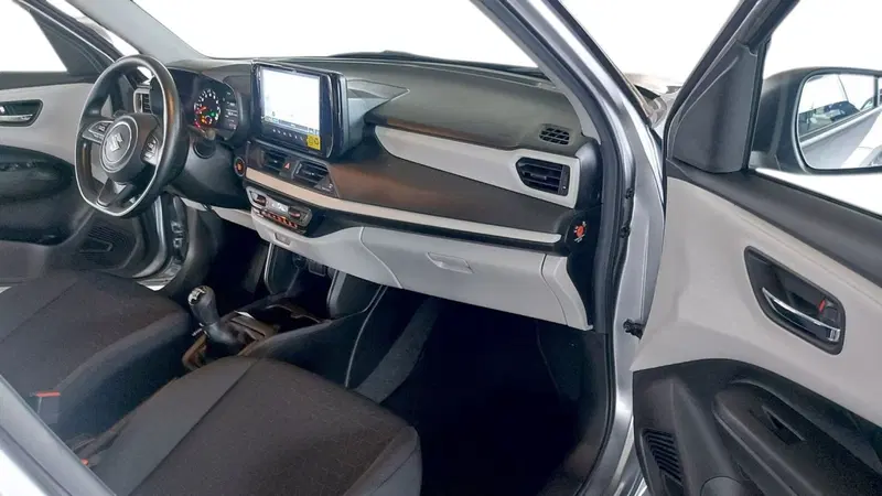 Suzuki Swift nuova a Milano (6)