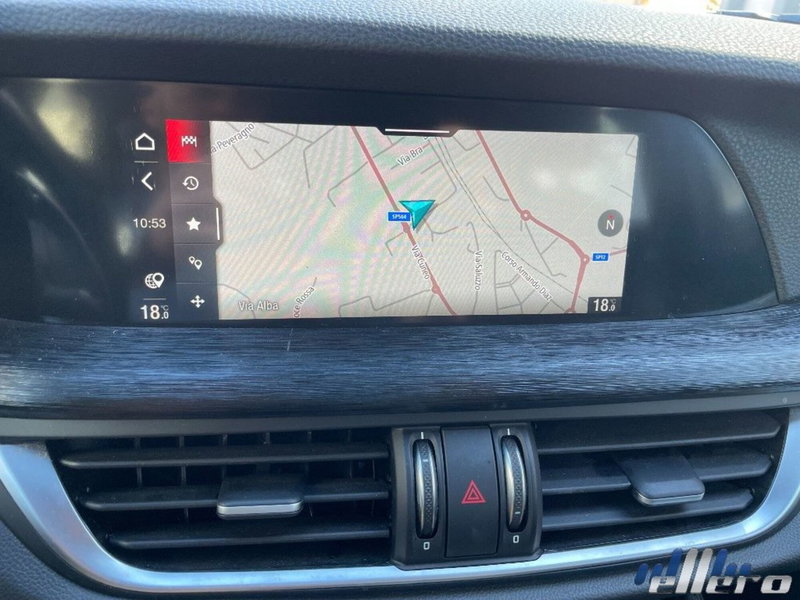 Alfa Romeo Stelvio usata a Cuneo (15)