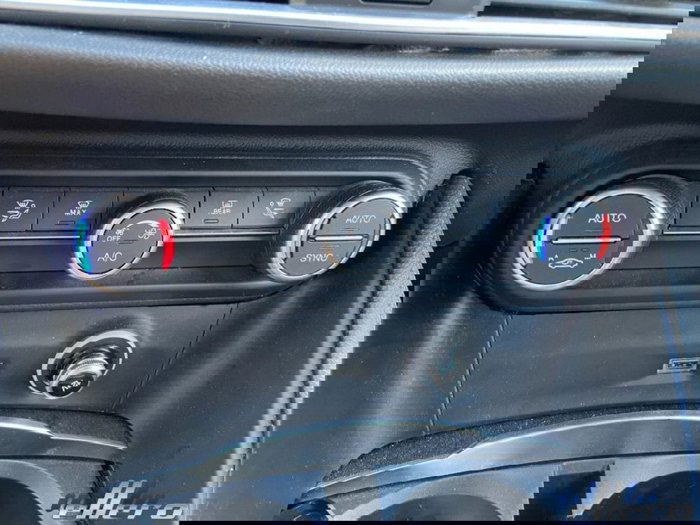 Alfa Romeo Stelvio usata a Cuneo (17)