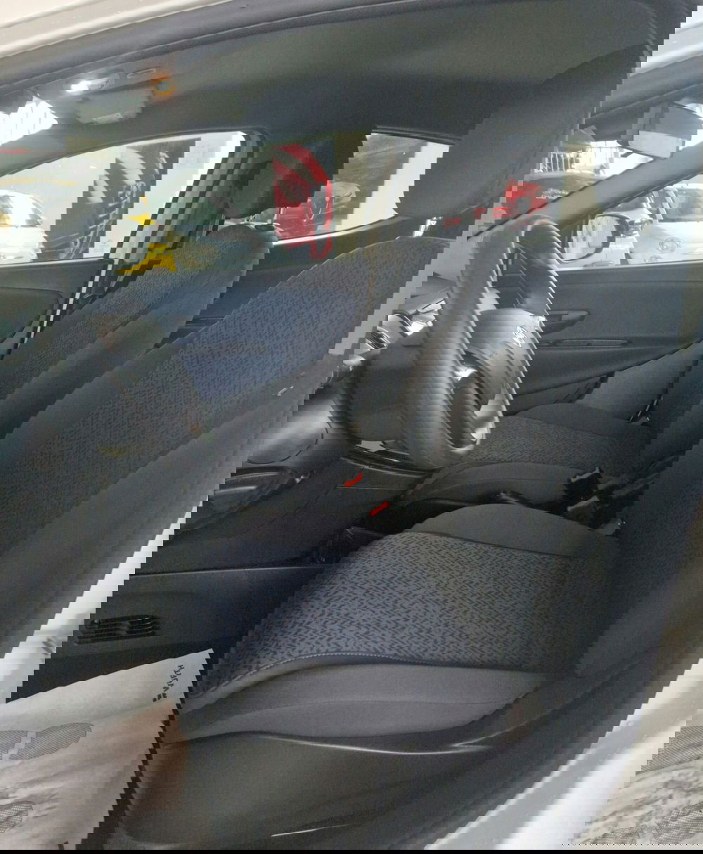 Lancia Ypsilon usata a Terni (7)