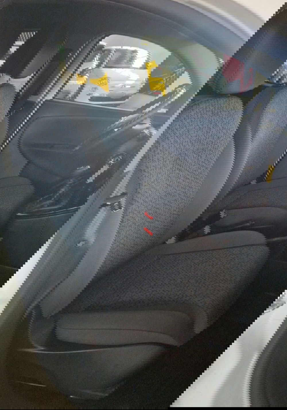 Lancia Ypsilon usata a Terni (8)