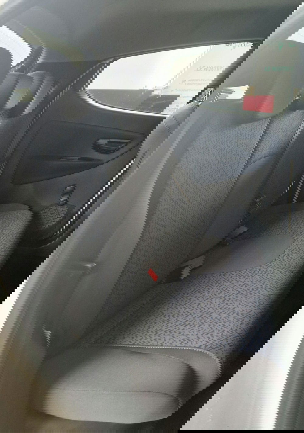 Lancia Ypsilon usata a Terni (9)