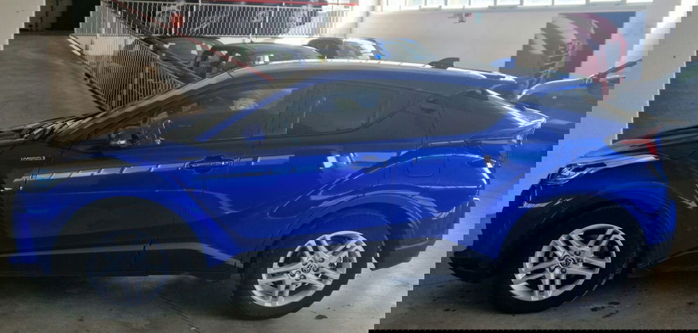 Toyota Toyota C-HR usata a Terni (3)