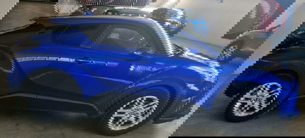 Toyota Toyota C-HR usata a Terni (6)