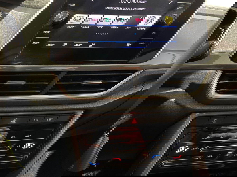 Volkswagen T-Roc usata a Genova (13)