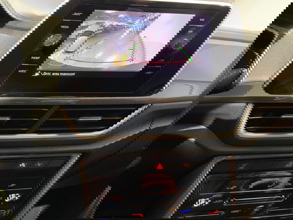 Volkswagen T-Roc usata a Genova (14)