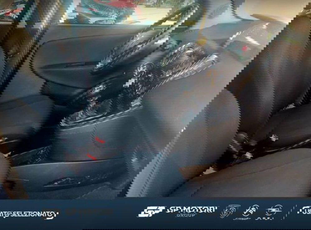 Lancia Ypsilon usata a Caserta (6)