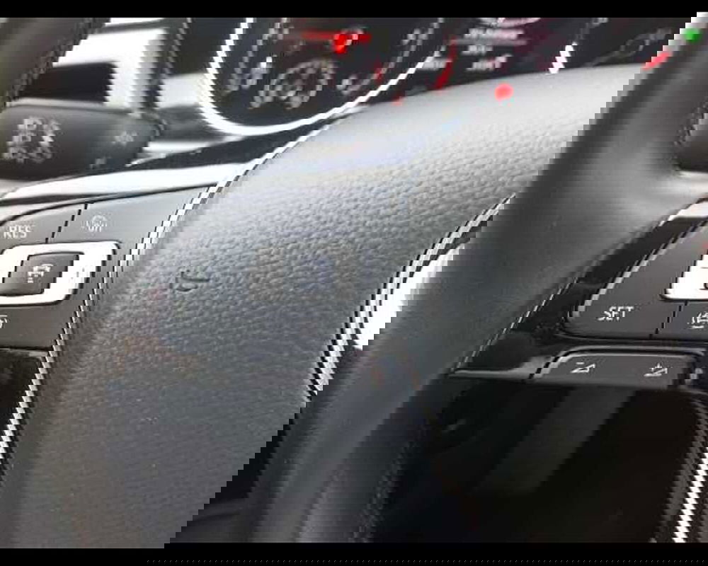 Volkswagen Touran usata a Napoli (11)