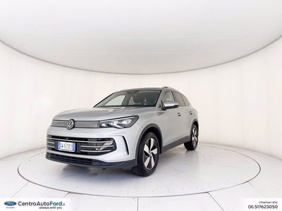 Volkswagen Tiguan 2.0 tdi Elegance 150cv dsg del 2024 usata a Albano Laziale