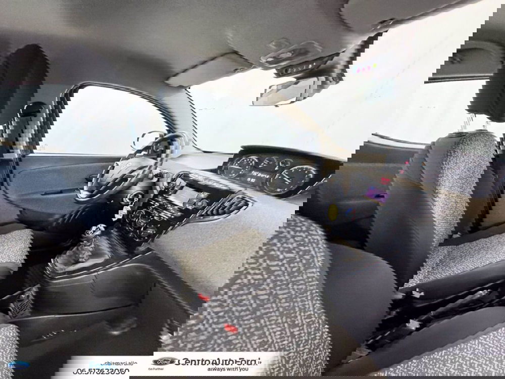 Lancia Ypsilon usata a Roma (6)