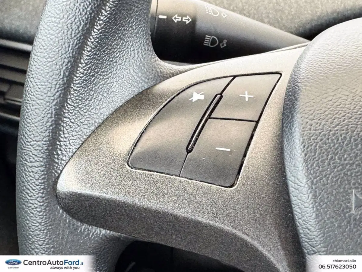 Lancia Ypsilon usata a Roma (20)