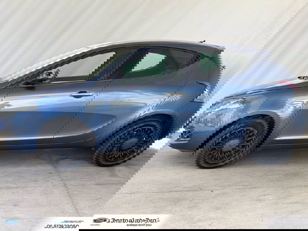 Lancia Ypsilon usata a Roma (3)