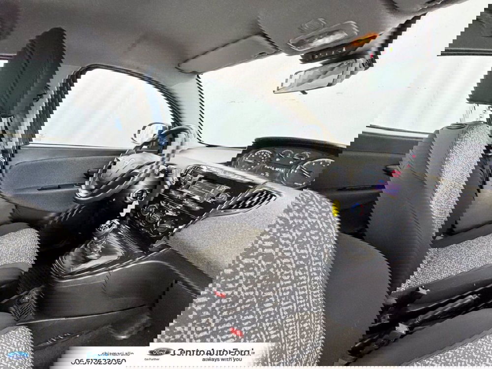 Lancia Ypsilon usata a Roma (6)