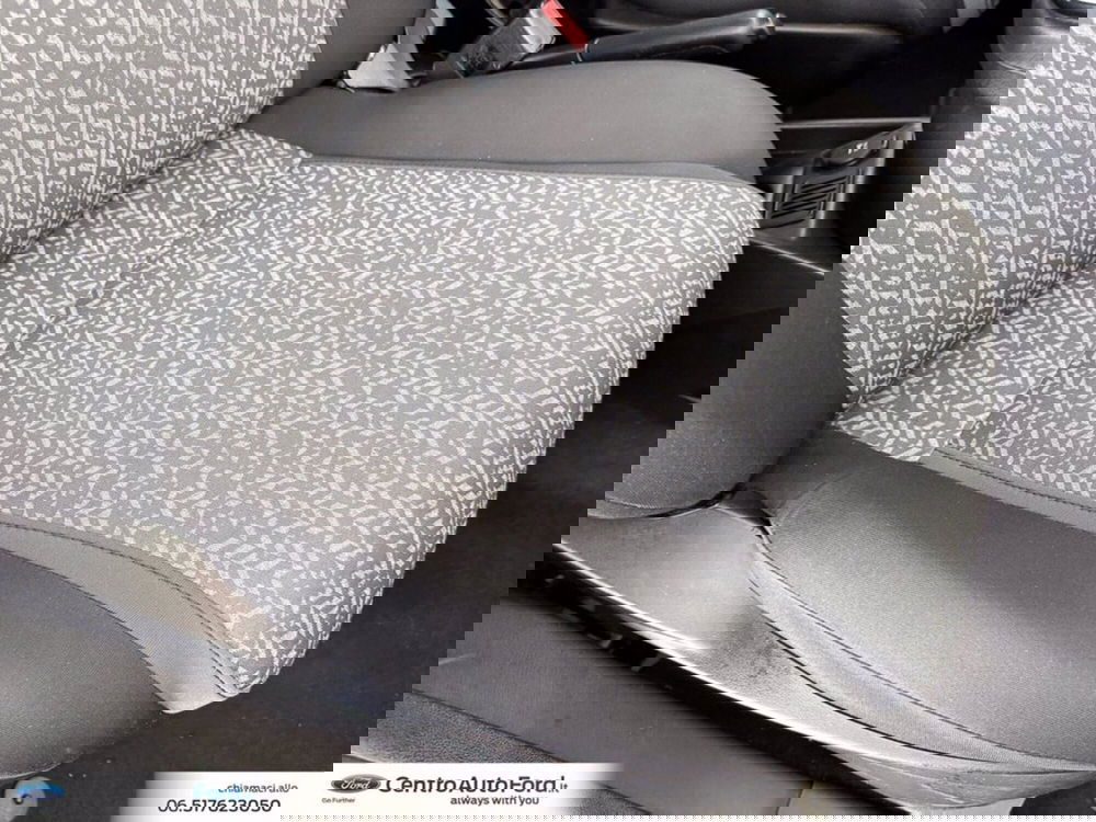 Lancia Ypsilon usata a Roma (8)