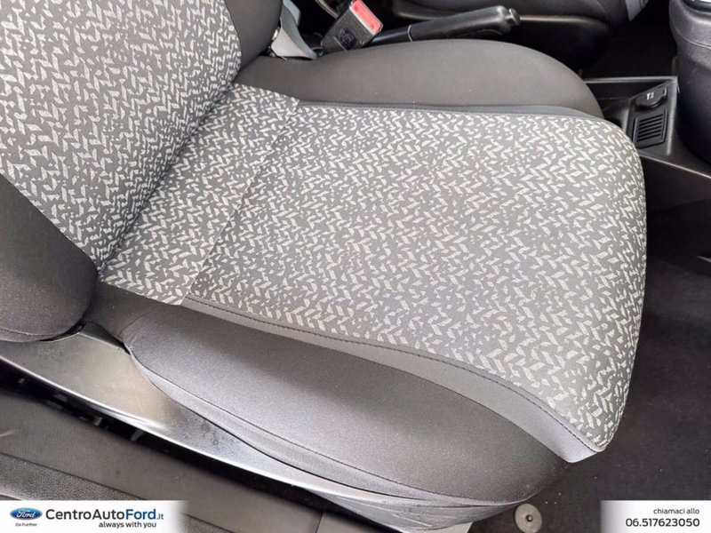 Lancia Ypsilon usata a Roma (8)