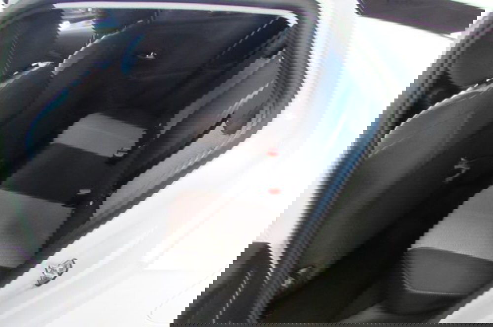 Opel Corsa nuova a Milano (11)