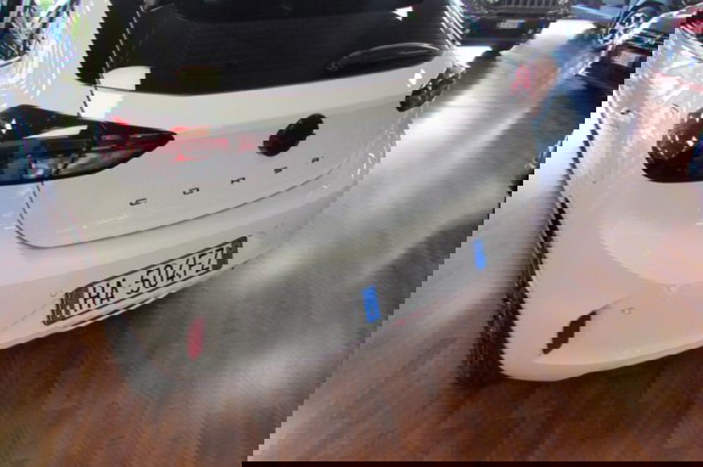 Opel Corsa nuova a Milano (13)