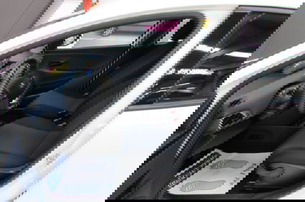 Lancia Ypsilon usata a Milano (6)