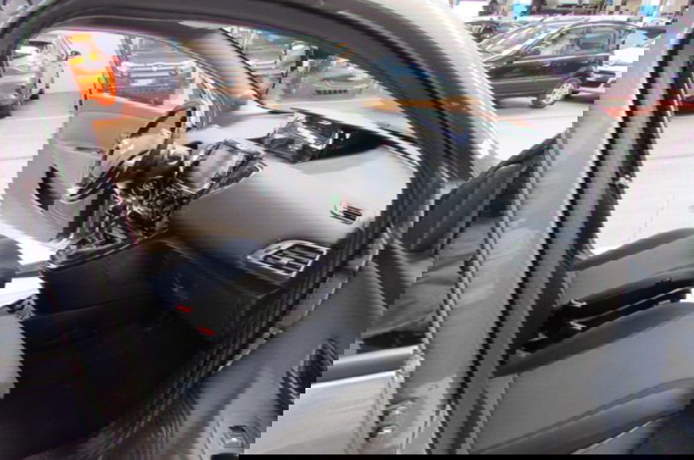 Lancia Ypsilon usata a Milano (16)