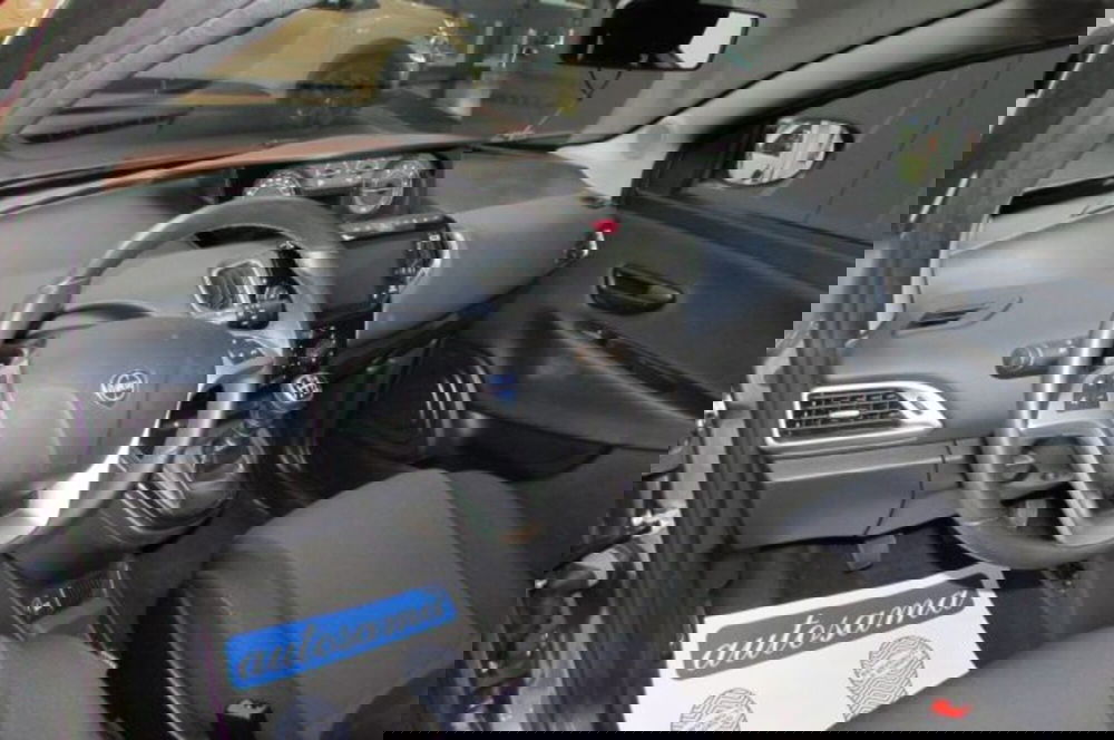 Lancia Ypsilon usata a Milano (7)