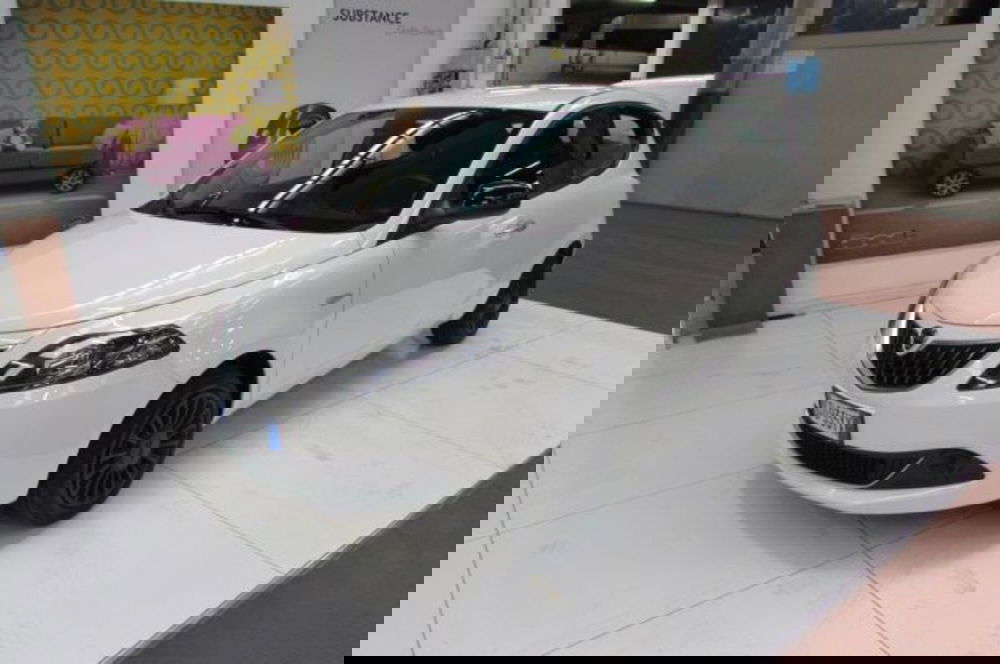 Lancia Ypsilon usata a Milano