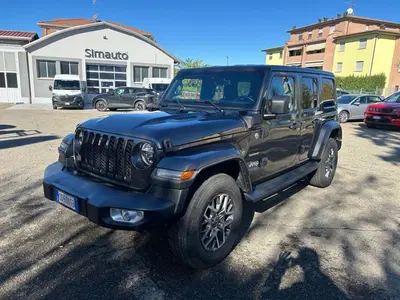 Jeep Wrangler Unlimited 2.0 Turbo Sahara del 2021 usata a Casalgrande