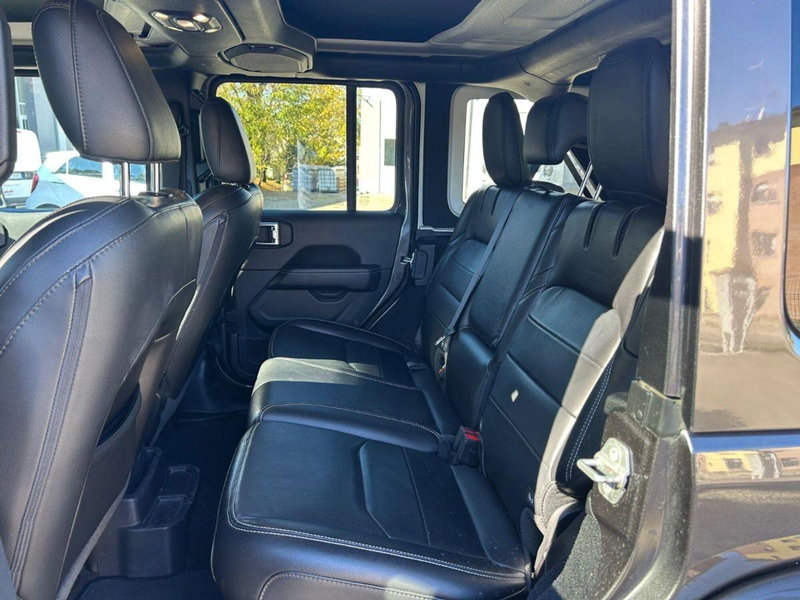 Jeep Wrangler Unlimited usata a Reggio Emilia (12)