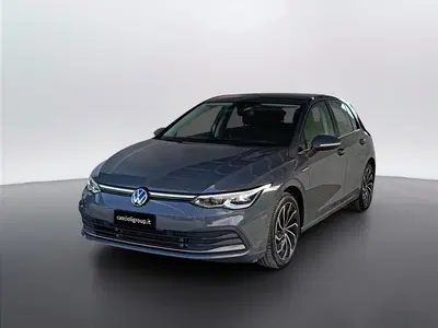 Volkswagen Golf 2.0 TDI 150 CV DSG SCR Style del 2023 usata a San Benedetto del Tronto